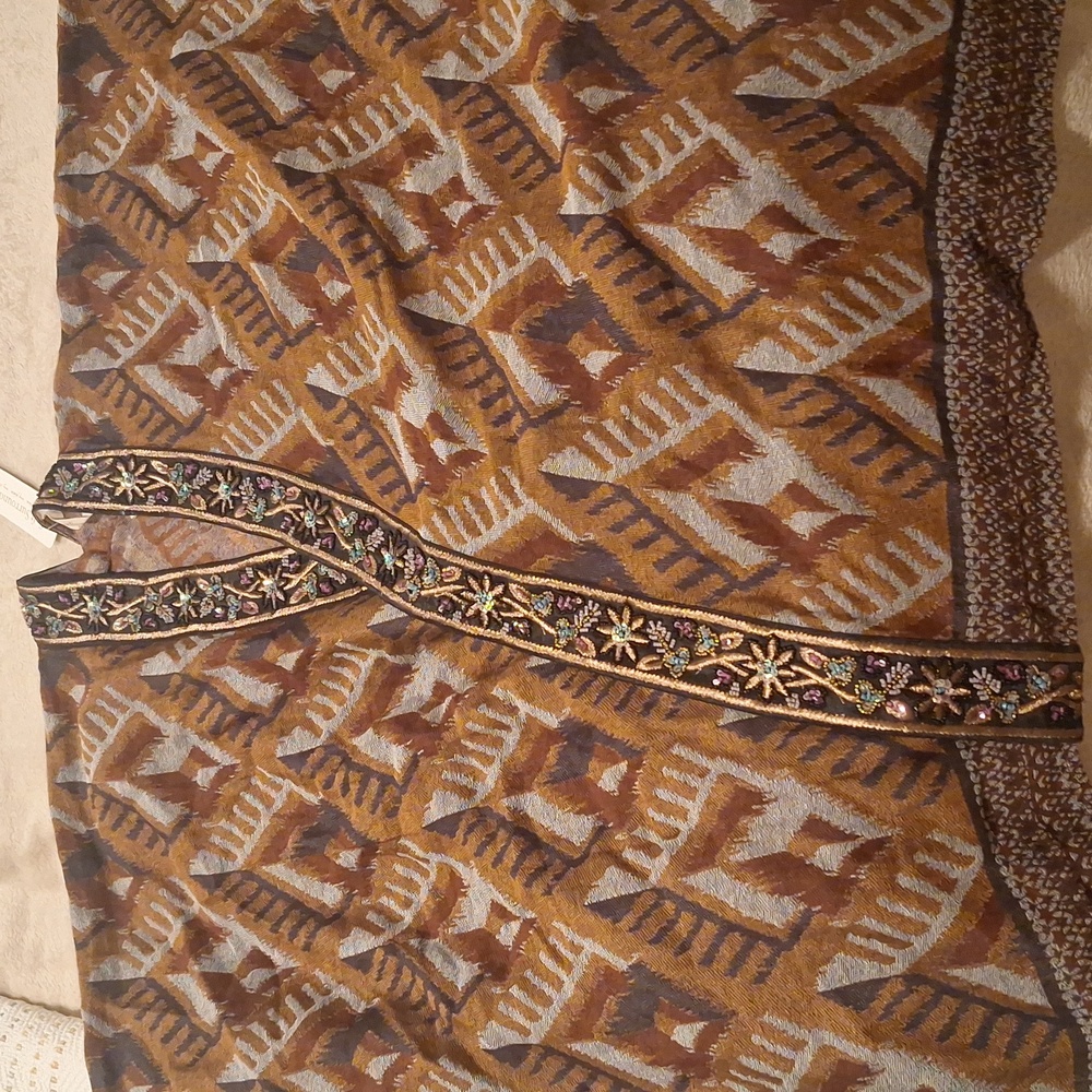 Soft Surroundings Asmara Embellished Topper wrap One size - Picture 4 of 7